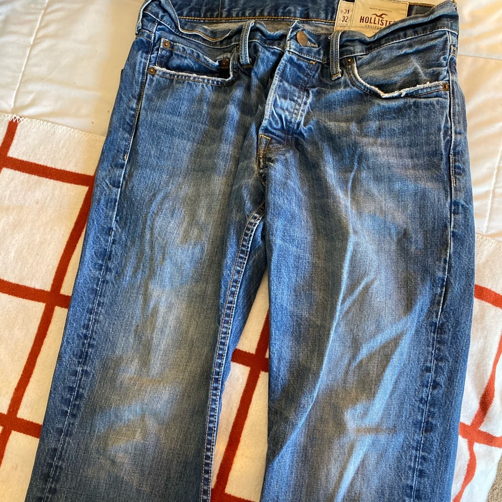 Men’s Hollister jeans